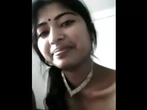 私のお母さんは後ろから犯される。 女性  ...