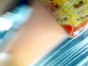 ナオミ-スワン-ルールを破る 女性 エロ ...